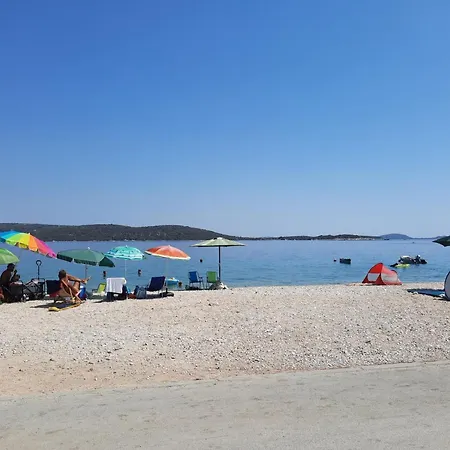 Mit Blick Auf Wasser By Interhome Vikendica *
